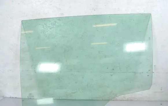 Ford Focus Rear door window glass JX7B-N25713-A