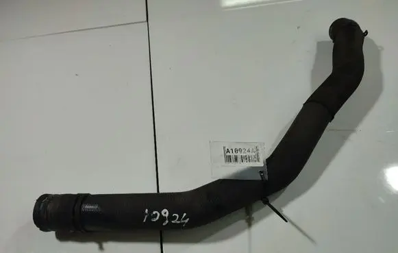 Mercedes-Benz A W169 Engine coolant pipe/hose