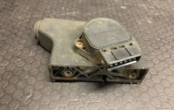 Renault Megane I Accelerator pedal position sensor 7700431919