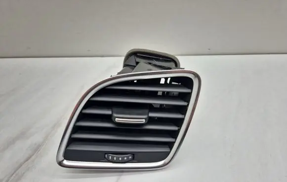 Audi Q3 8U Dashboard side air vent grill/cover trim 8U1820901C 8U1820901C6PS 8U1820901