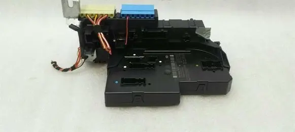 Mercedes-Benz E W212 SAM control unit A2129000004