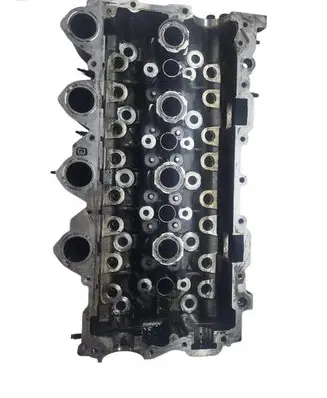 Citroen C4 I Engine head 9655911480
