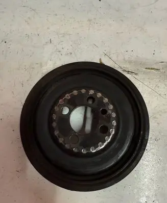 Audi Q3 8U Crankshaft pulley 04L105248