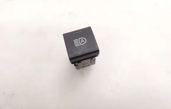 Toyota RAV 4 (XA50) Other switches/knobs/shifts G582 0B2D3N