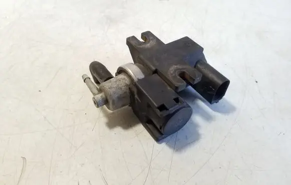 Audi A6 S6 C6 4F Turbo solenoid valve 8E0906627C