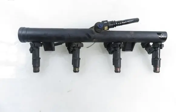 Citroen Xsara Picasso Fuel main line pipe 9628084680