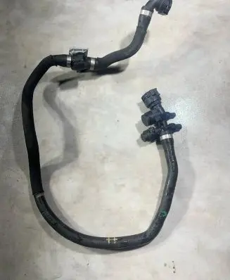 BMW X6 F16 Engine coolant pipe/hose 8514220