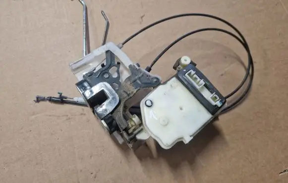 Ford Ranger Front door lock
