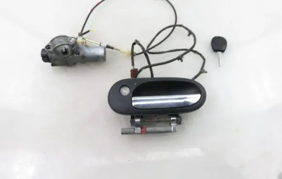 Nissan Almera N16 Ignition lock 