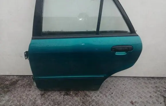 Mazda 323 F Rear door