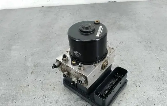 Volvo V50 ABS Pump