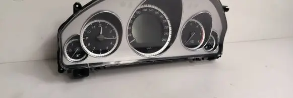 Mercedes-Benz CLK AMG A208 C208 Speedometer (instrument cluster) A2129001810