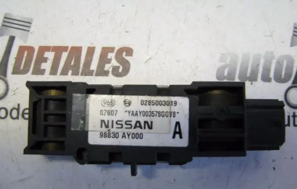Nissan Primera Airbag deployment crash/impact sensor 98830AY000
