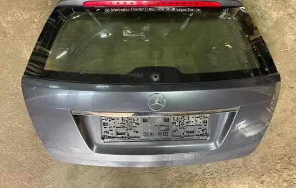 Mercedes-Benz C W204 Tailgate/trunk/boot lid