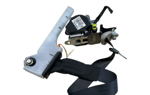 Nissan Juke I F15 Front seatbelt 6175432 6183858