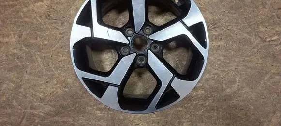 R17 alloy rim
