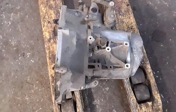 Peugeot 208 I Manual 5 speed gearbox 20A701 1130511