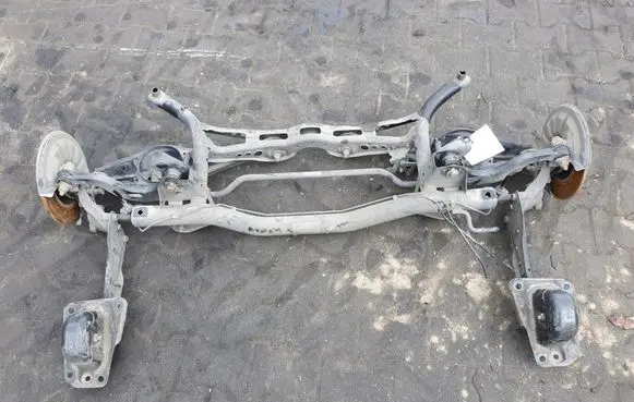 Volkswagen Golf VII Rear axle beam 5Q0505315G