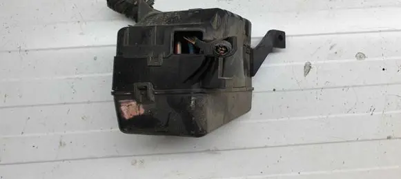 Toyota Avensis T220 Fuse module NOCODE