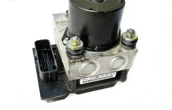 Skoda Fabia Mk2 (5J) ABS Pump 6R0907379AL