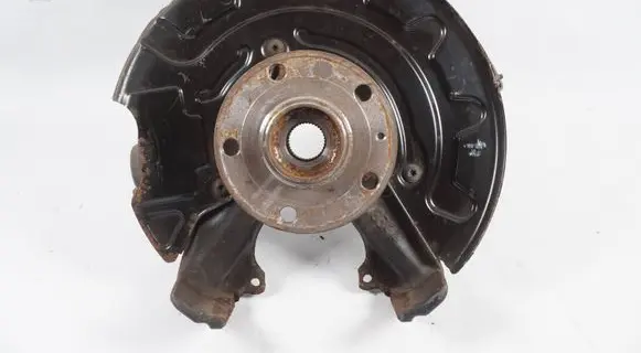 Front wheel hub