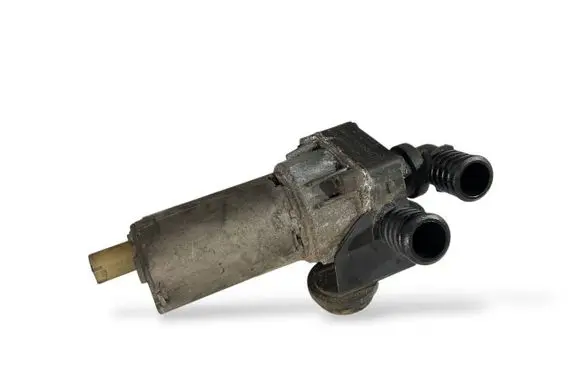 BMW 3 E90 E91 Coolant heater control valve 8369806 64118369806 0392020068
