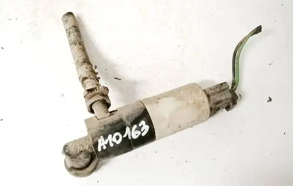 Land Rover Range Rover Sport L320 Windscreen/windshield washer pump 130308 210542