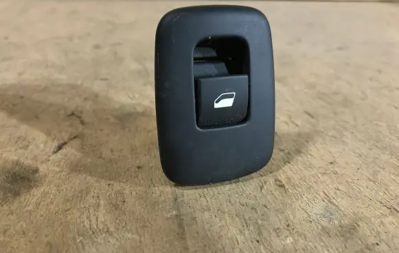 Peugeot 508 Electric window control switch 98026412ZD 28340832