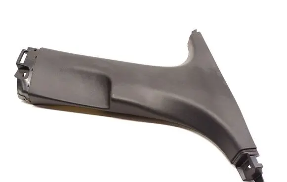 (B) pillar trim (bottom)