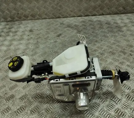 Volvo XC40 Brake booster 32373711 32373714