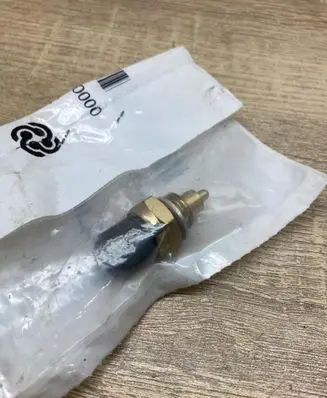 Trabant 601 Coolant temperature sensor 270998000 DEUTZFAHR SAME