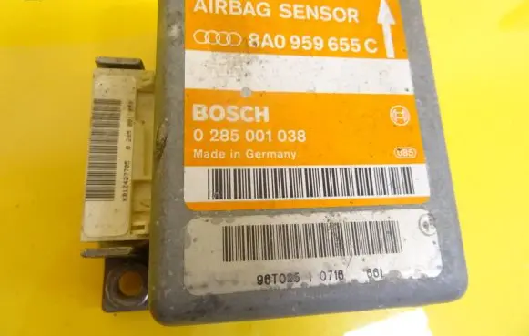 Audi A4 S4 B5 8D Airbag control unit/module 8A0959655C