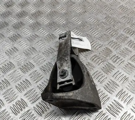 Volvo XC90 Engine mount bracket 31339951 31480565