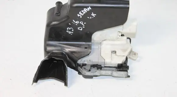 Audi A3 S3 8V Front door lock