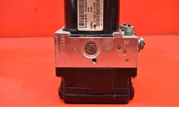 Volvo V40 ABS Pump 31423315
