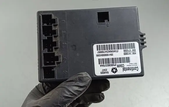 Jeep Grand Cherokee Seat control module 68382376AA D6A234700097 2841690004300