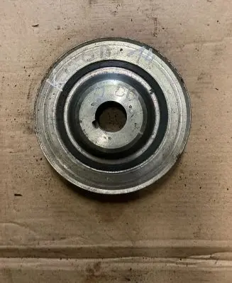 Ford Kuga II Crankshaft pulley 9117