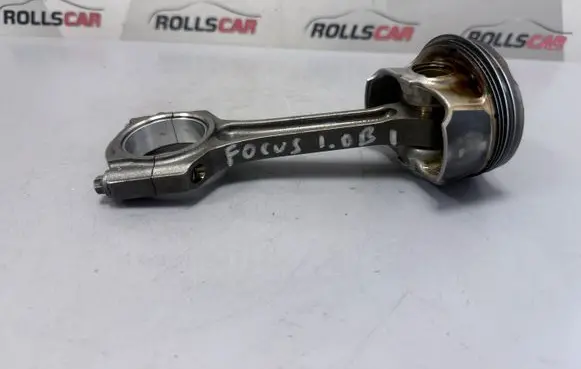 Ford Focus Piston with connecting rod RFCM5G6205FA