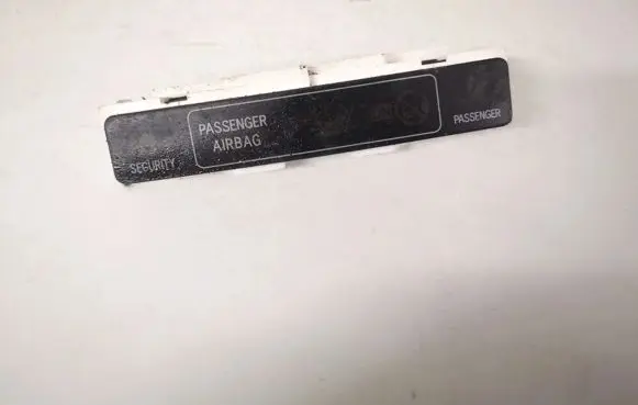 Toyota Avensis T270 Passenger airbag on/off switch 8395005010