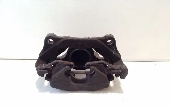 Nissan Qashqai J12 Front brake caliper