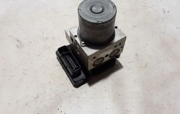 BMW 5 F10 F11 ABS Pump 6856838