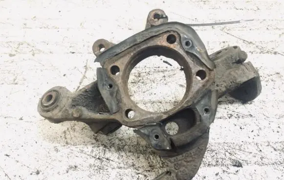 Rear wheel hub