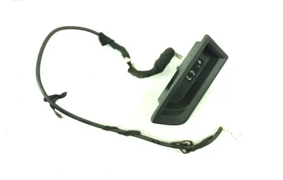 BMW 5 E60 E61 AUX in-socket connector 9207357