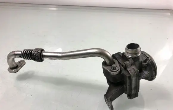 Mercedes-Benz ML AMG W164 EGR valve a1561401060