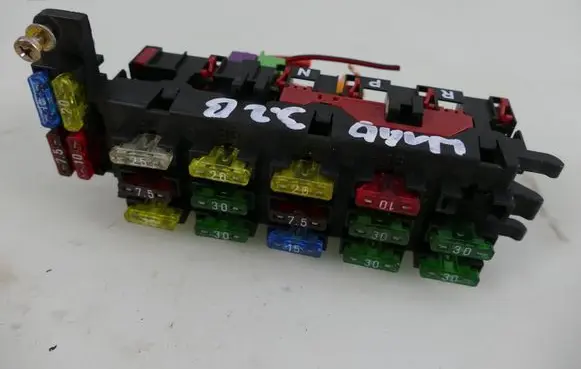 Mercedes-Benz S W140 Fuse module 1405450601