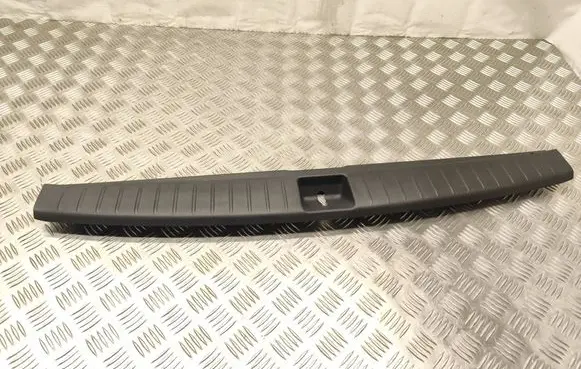 Subaru Legacy Trunk/boot sill cover protection 95073AG000