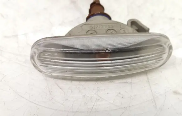 Fiat Idea Front fender indicator light 51717793