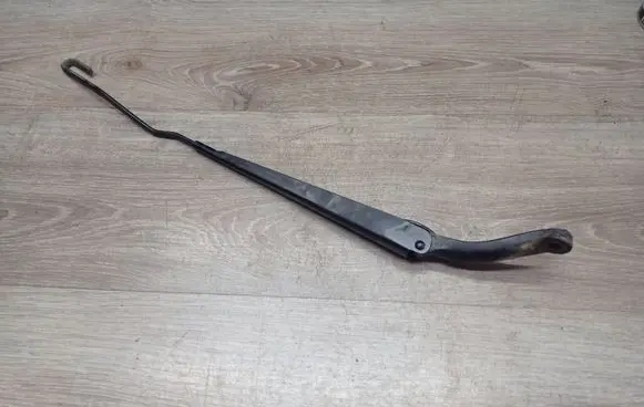 Volvo S60 Front wiper blade arm 8624243