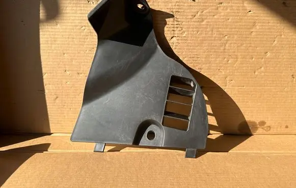 Dashboard lower bottom trim panel