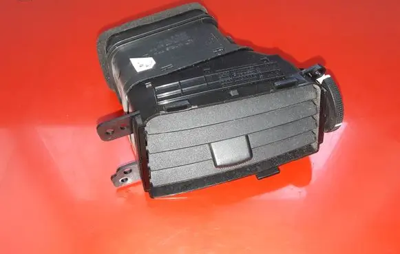 Hyundai H-1, Starex, Satellite Dash center air vent grill 4H97420000 U05A73